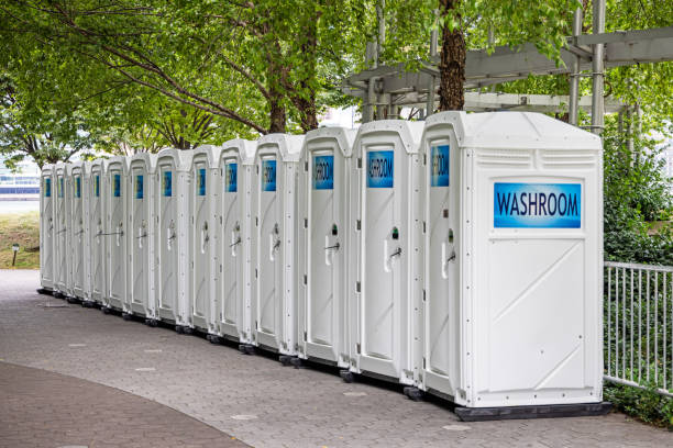 Portable Toilet Options We Offer in Cleburne, TX