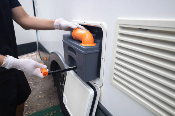 Portable Toilet Options We Offer in Cleburne, TX