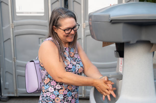 Best Portable toilet rental cost  in Cleburne, TX